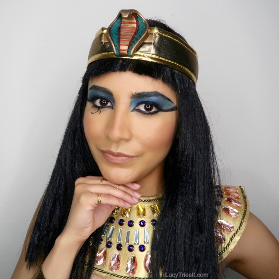 Cleopatra Makeup For Halloween With Tips For Oily Skin