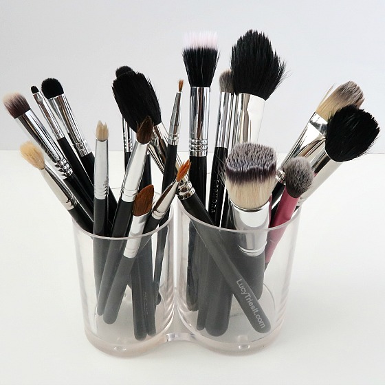 Air dry makeup brushes
