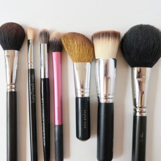 Quick & Easy Way To Spot Clean Makeup Brushes – No Water Needed!